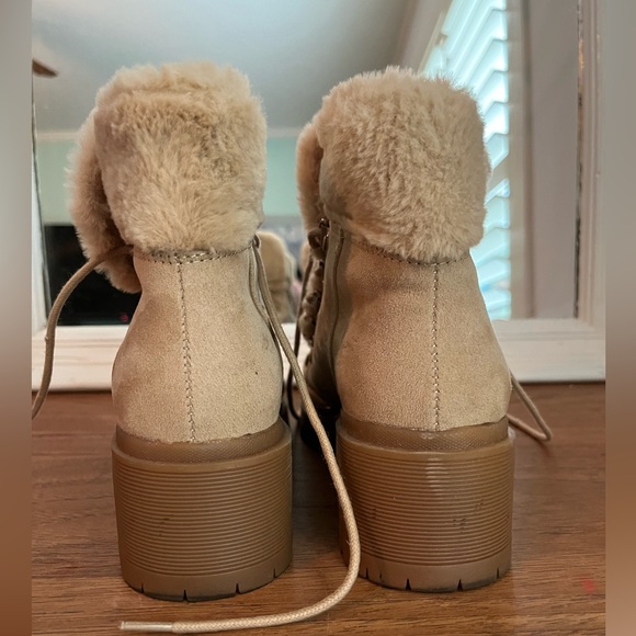 A New Day Lace Up Faux Fir Booties Size W 9.5 - Picture 3 of 4